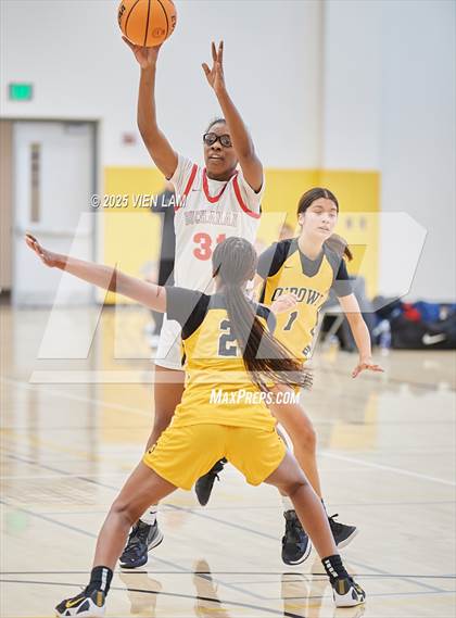 Thumbnail 2 in Bishop O'Dowd vs. Buchanan (Pinole Valley Tip-Off Classic) photogallery.