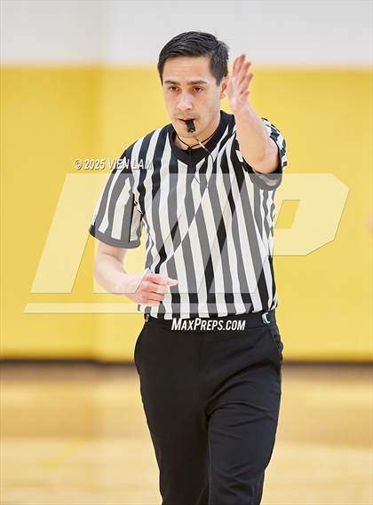 Thumbnail 2 in Bishop O'Dowd vs. Buchanan (Pinole Valley Tip-Off Classic) photogallery.