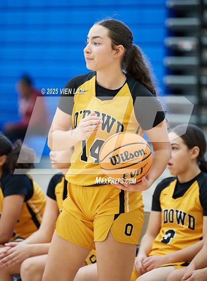 Thumbnail 1 in Bishop O'Dowd vs. Buchanan (Pinole Valley Tip-Off Classic) photogallery.