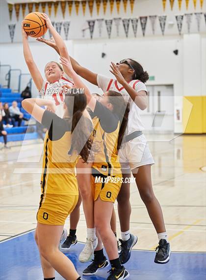 Thumbnail 3 in Bishop O'Dowd vs. Buchanan (Pinole Valley Tip-Off Classic) photogallery.