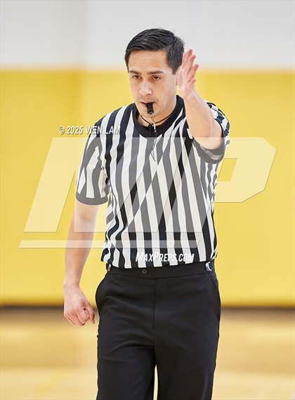 Thumbnail 3 in Bishop O'Dowd vs. Buchanan (Pinole Valley Tip-Off Classic) photogallery.