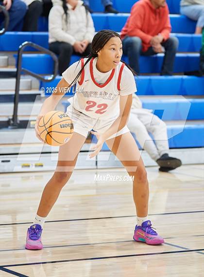 Thumbnail 2 in Bishop O'Dowd vs. Buchanan (Pinole Valley Tip-Off Classic) photogallery.