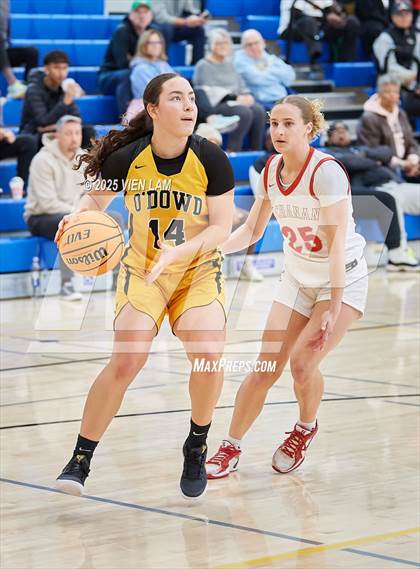 Thumbnail 3 in Bishop O'Dowd vs. Buchanan (Pinole Valley Tip-Off Classic) photogallery.