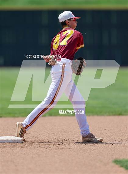 Thumbnail 2 in Valor Christian vs. Rocky Mountain (CHSAA 5A State 1st Round) photogallery.