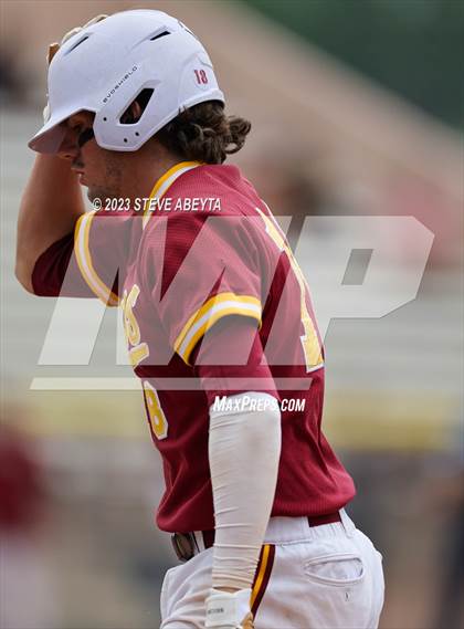 Thumbnail 2 in Valor Christian vs. Rocky Mountain (CHSAA 5A State 1st Round) photogallery.