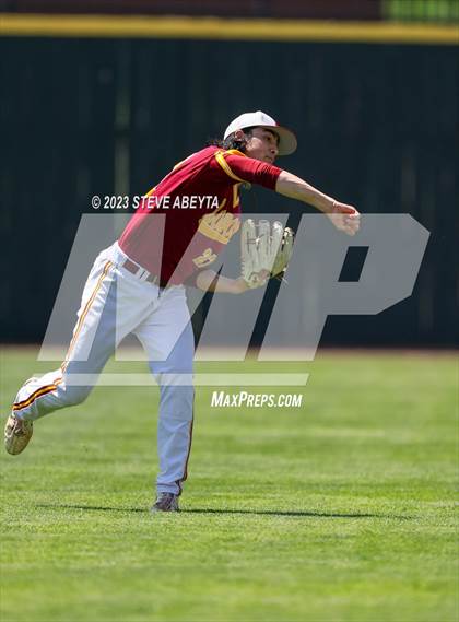 Thumbnail 3 in Valor Christian vs. Rocky Mountain (CHSAA 5A State 1st Round) photogallery.