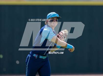 Thumbnail 1 in Valor Christian vs. Rocky Mountain (CHSAA 5A State 1st Round) photogallery.