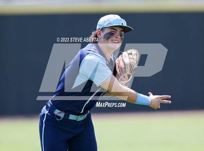 Thumbnail 2 in Valor Christian vs. Rocky Mountain (CHSAA 5A State 1st Round) photogallery.