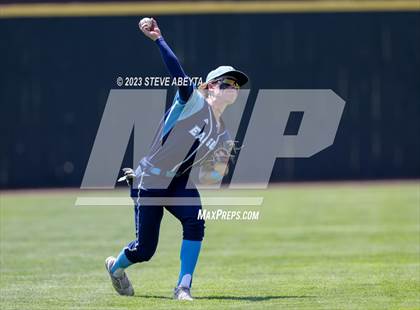 Thumbnail 3 in Valor Christian vs. Rocky Mountain (CHSAA 5A State 1st Round) photogallery.
