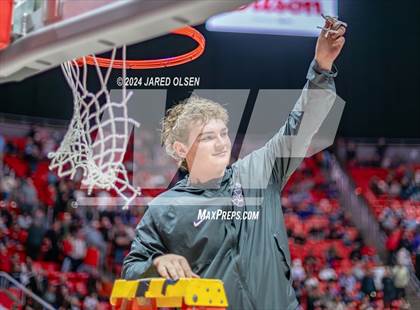 Thumbnail 2 in Alta vs. Olympus (UHSAA 5A Final) photogallery.