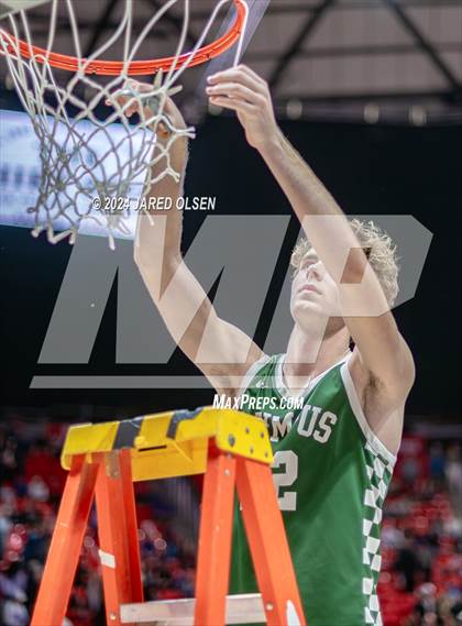 Thumbnail 1 in Alta vs. Olympus (UHSAA 5A Final) photogallery.