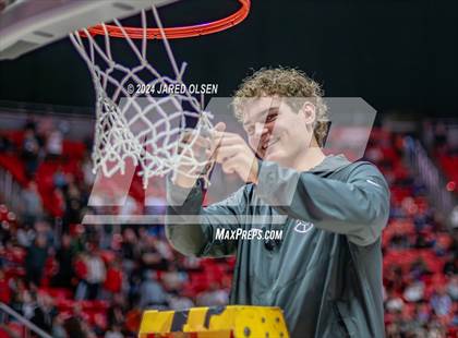 Thumbnail 1 in Alta vs. Olympus (UHSAA 5A Final) photogallery.