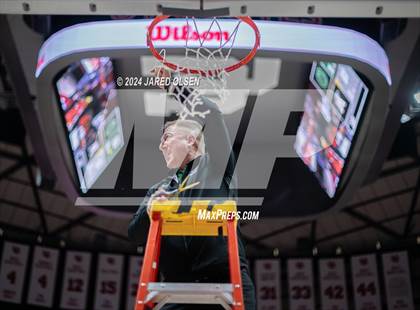 Thumbnail 2 in Alta vs. Olympus (UHSAA 5A Final) photogallery.