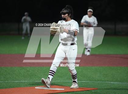 Thumbnail 3 in Lewisville vs. MacArthur (NFCA Leadoff Classic) photogallery.
