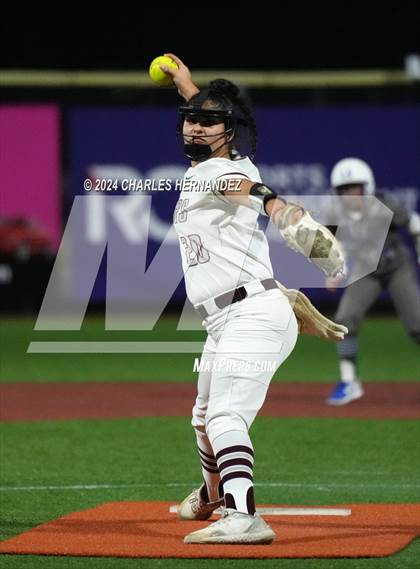 Thumbnail 1 in Lewisville vs. MacArthur (NFCA Leadoff Classic) photogallery.