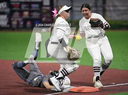 Thumbnail 3 in Lewisville vs. MacArthur (NFCA Leadoff Classic) photogallery.