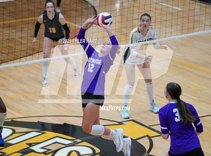 Thumbnail 3 in Seymour @ Avon (Avon Classic) photogallery.