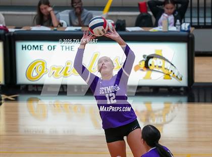 Thumbnail 2 in Seymour @ Avon (Avon Classic) photogallery.