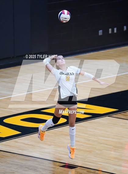 Thumbnail 2 in Seymour @ Avon (Avon Classic) photogallery.