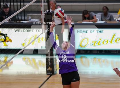 Thumbnail 2 in Seymour @ Avon (Avon Classic) photogallery.