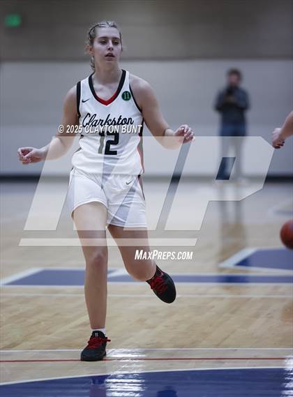 Thumbnail 2 in Moscow vs. Clarkston photogallery.