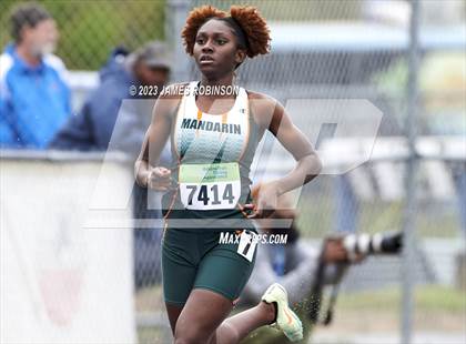 Thumbnail 1 in Bob Hayes Invitational (400 Meters) photogallery.