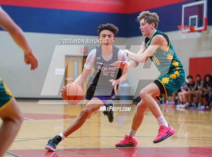 Thumbnail 2 in Richland vs Legacy Christian (Bronco Shootout) photogallery.