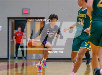 Thumbnail 1 in Richland vs Legacy Christian (Bronco Shootout) photogallery.