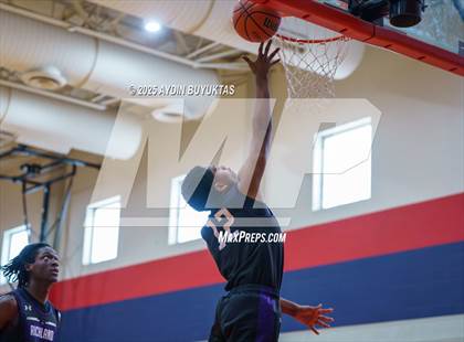 Thumbnail 3 in Richland vs Legacy Christian (Bronco Shootout) photogallery.
