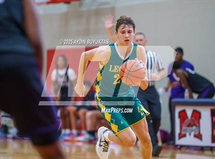 Thumbnail 1 in Richland vs Legacy Christian (Bronco Shootout) photogallery.