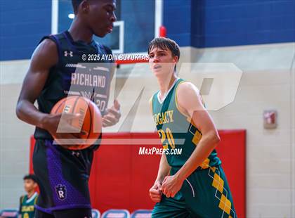 Thumbnail 3 in Richland vs Legacy Christian (Bronco Shootout) photogallery.