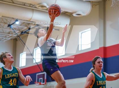 Thumbnail 3 in Richland vs Legacy Christian (Bronco Shootout) photogallery.