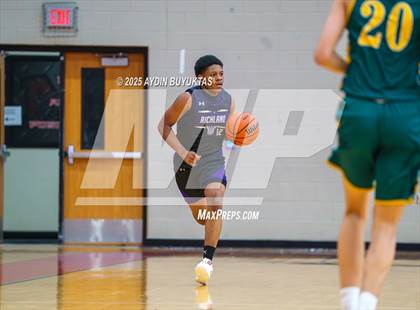 Thumbnail 1 in Richland vs Legacy Christian (Bronco Shootout) photogallery.