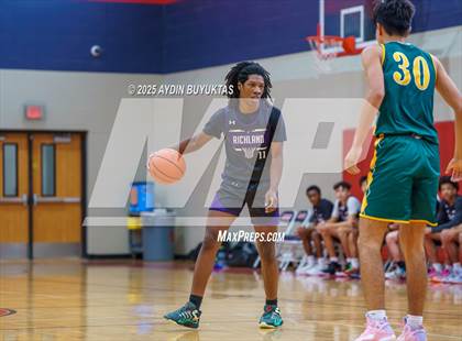 Thumbnail 2 in Richland vs Legacy Christian (Bronco Shootout) photogallery.
