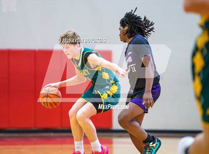 Thumbnail 2 in Richland vs Legacy Christian (Bronco Shootout) photogallery.