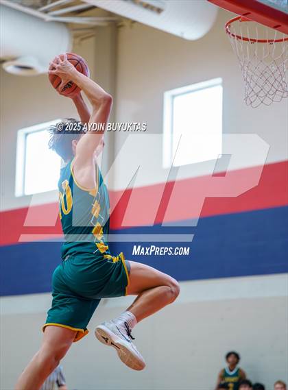 Thumbnail 2 in Richland vs Legacy Christian (Bronco Shootout) photogallery.