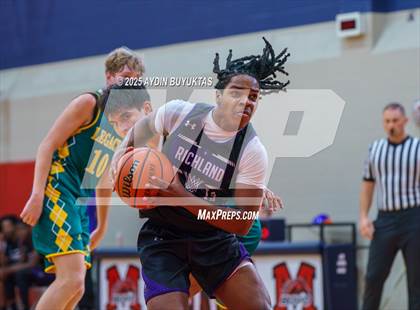 Thumbnail 1 in Richland vs Legacy Christian (Bronco Shootout) photogallery.