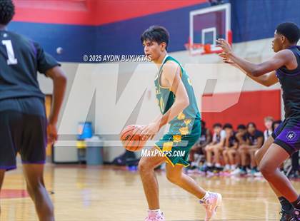 Thumbnail 2 in Richland vs Legacy Christian (Bronco Shootout) photogallery.