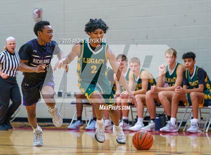 Thumbnail 3 in Richland vs Legacy Christian (Bronco Shootout) photogallery.