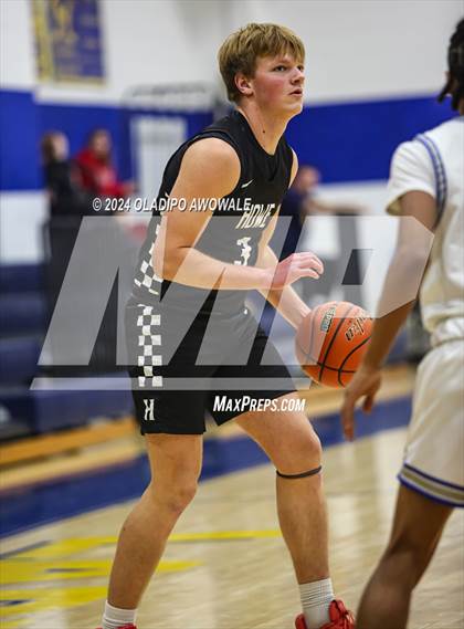 Thumbnail 3 in Wills Point vs. Howe (62'nd Leonard Holiday Tournament) photogallery.