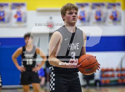 Thumbnail 1 in Wills Point vs. Howe (62'nd Leonard Holiday Tournament) photogallery.