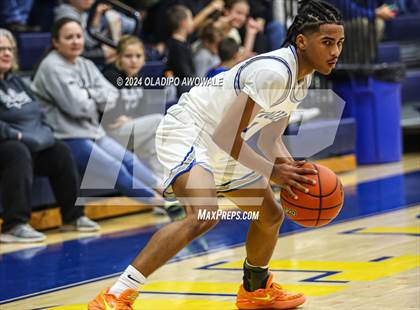 Thumbnail 2 in Wills Point vs. Howe (62'nd Leonard Holiday Tournament) photogallery.