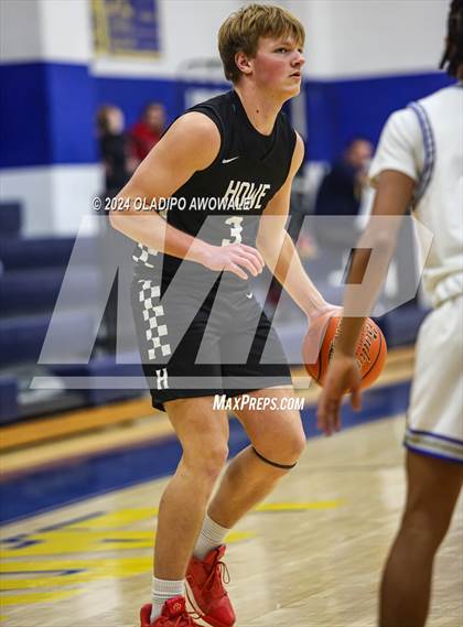 Thumbnail 2 in Wills Point vs. Howe (62'nd Leonard Holiday Tournament) photogallery.