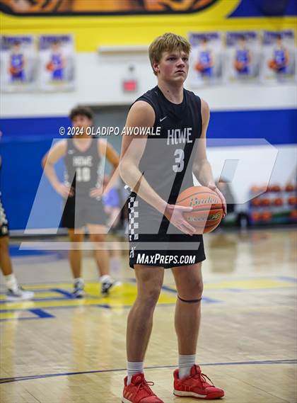 Thumbnail 3 in Wills Point vs. Howe (62'nd Leonard Holiday Tournament) photogallery.
