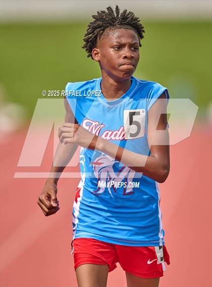 Thumbnail 3 in Dave Bethany Relays (1600M) photogallery.