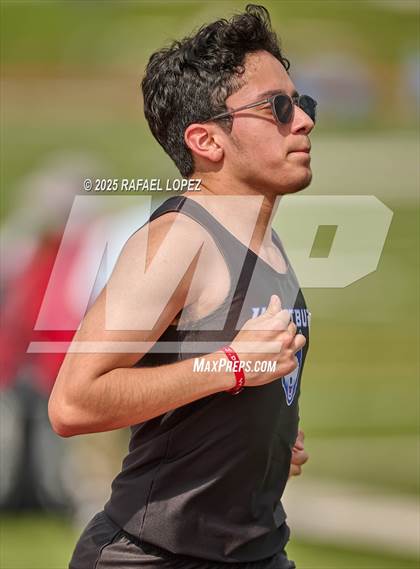 Thumbnail 2 in Dave Bethany Relays (1600M) photogallery.