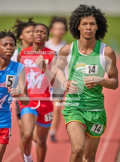 Thumbnail 1 in Dave Bethany Relays (1600M) photogallery.