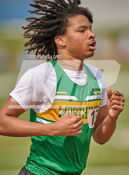 Thumbnail 3 in Dave Bethany Relays (1600M) photogallery.