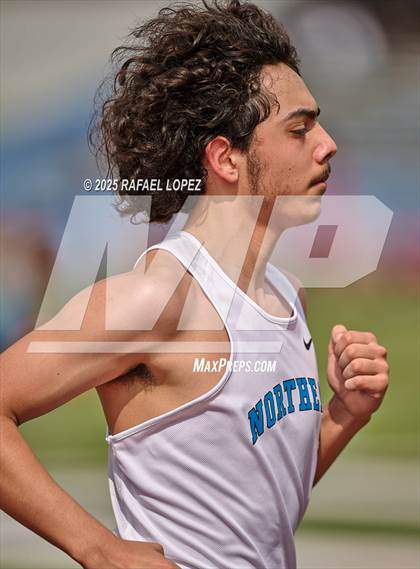 Thumbnail 1 in Dave Bethany Relays (1600M) photogallery.