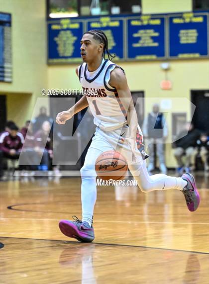 Thumbnail 3 in Kalamazoo Central vs. East Lansing (MHSAA Div 1 Quad 1 Regional Final) photogallery.
